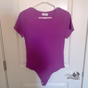 Aritzia Babaton Contour Bodysuit